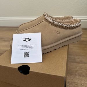 Ugg Driftwood Tasman Slipper